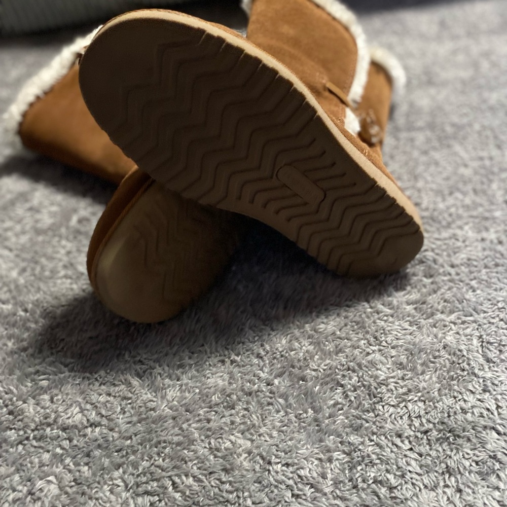 Suede boots